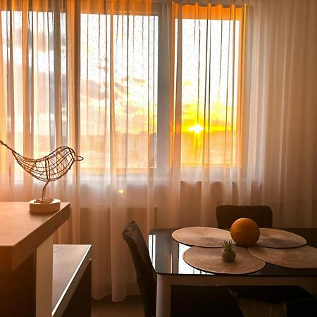 Taste Of Iasi - Two Room Apartment - Central - Sunset Touch Luaran gambar